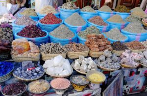 Gewürzstand, Markt in Marrakesch, Marokko