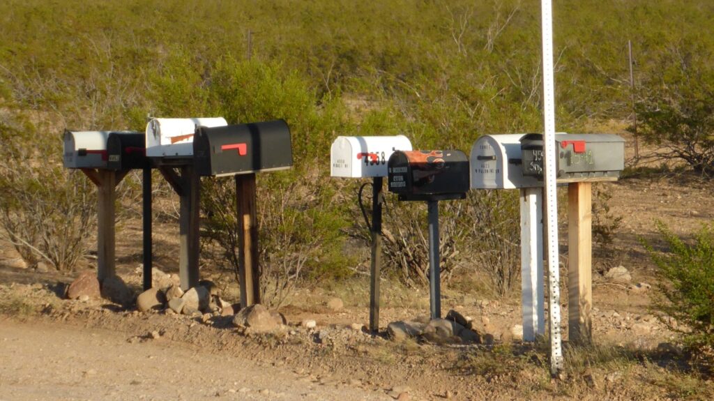 Briefkästen am Straßenrand, Route 66, USA